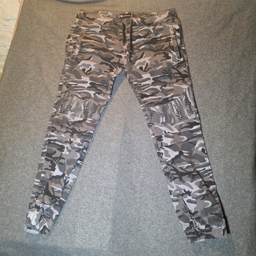 Akademiks Camo Joggers Pleated Knees Size Large 710